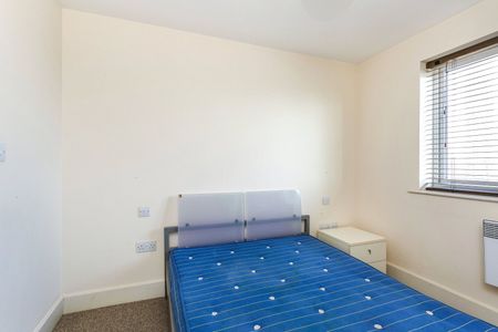 2 bedroom apartment to rent The Roundhouse, Gunwharf Quays, Portsmouth, PO1 - Photo 5