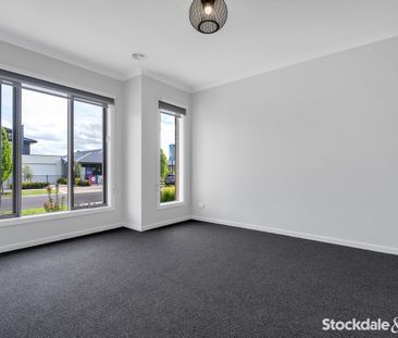 Designed for Easy Living in the Heart of Donnybrook ! - Photo 1