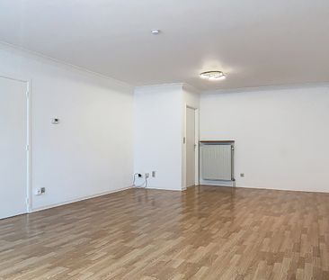 Lichtrijk appartement met 2 slaapkamers en garage in Bree - Photo 2