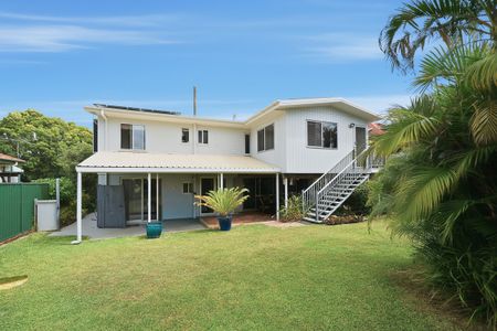 9 Beitz Street, Strathpine QLD 4500 - House For Rent | Domain - Photo 4