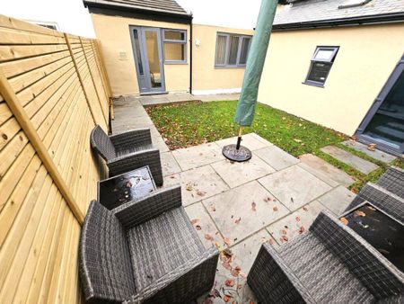 2 bedroom apartment to rent - Photo 4