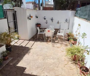 Alquiler de piso en Calle Ventura de la Vega - Photo 6