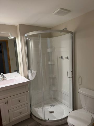 86 Excell Street, TERRIFIC BASEMENT SUITE IN EASTVIEW - Photo 4