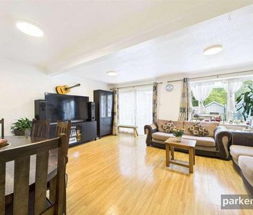 Plymouth Avenue, Woodley, Reading, Berkshire, RG5 - Photo 3