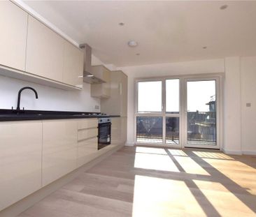 3 bedroom apartment to rent - Photo 4