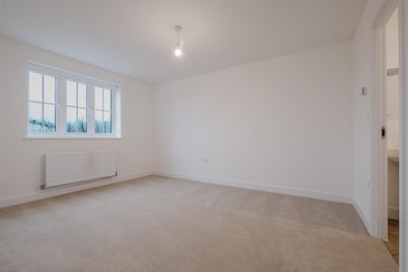 3 bedroom semi-detached house to rent - Photo 4