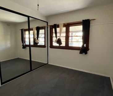 Home For Rent - Photo 4