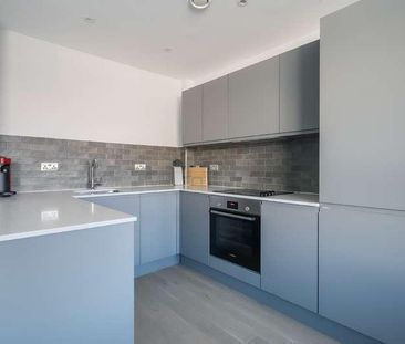 Compass Point, Romsey Road, SO16 - Photo 1
