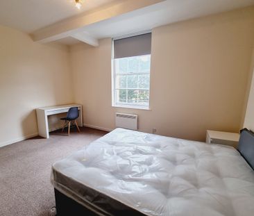 2 Bed Student Accommodation - Photo 3