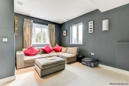 5 bedroom property to rent in Hove - Photo 5