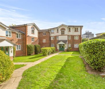 Queen Alexandra Road, High Wycombe - Photo 6