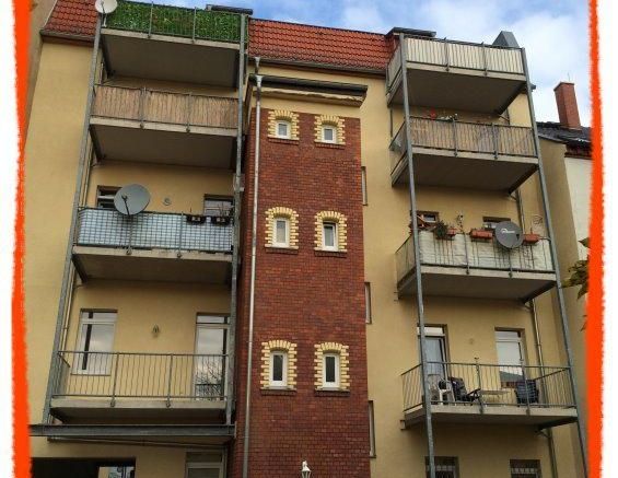 2-Zimmer-Wohnung mit BALKON und LAMINAT zu vermieten! - Photo 1