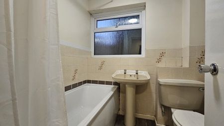 Manor Park, Watling Street Road, Fulwood - Photo 4