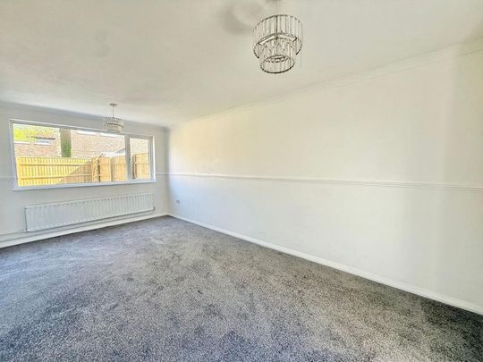 4 bedroom terraced house to rent - Photo 1