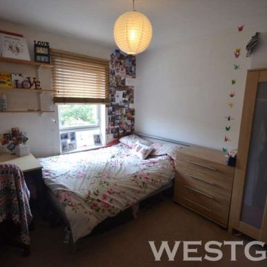 3 Bed - Queens Road, Reading - Photo 1