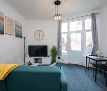 1 Bed Flat, Thornbury Avenue, SO15 - Photo 3