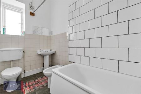 6 bedroom terraced house to rent - Photo 5