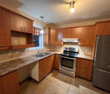 Grand 5 ½ Bien éclairé , Propre - Photo 1