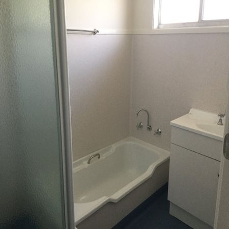 4 Dorothy Ave - 3 Bedroom Home - Photo 5