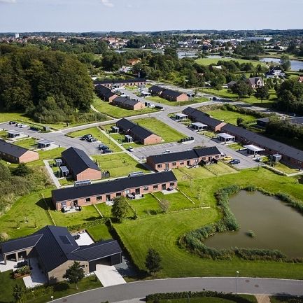 Skønt 4-værelses rækkehus i Ringe - Foto 1