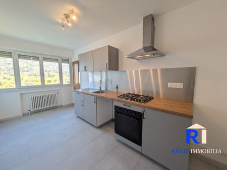 Location Appartement 4 pièces 87m² ECHIROLLES 38130 - Photo 4