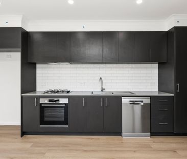 13&14/2 Howard Court, Clayton - Photo 5