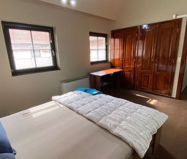 Apartament cu 5 camere de închiriat - Fotografie 6