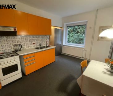 Pronájem bytu 2+1 80 m² - Fotografie 4
