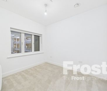 Memorial Avenue, Slough, Berkshire,SL1 - Photo 4