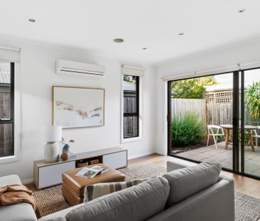 3/10 Wellington Street, Montmorency - Photo 3