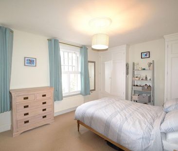 3 bedroom terraced house to rent - Photo 6