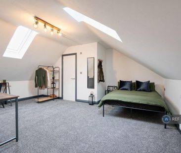 1 bedroom in a house share to rent - Photo 6