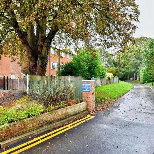 Radnor Close, Henley On Thames, RG9 - Photo 1