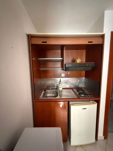 Studio/Γκαρσονιέρα για ενοικίαση Κέντρο (Καβάλα) - Photo 2