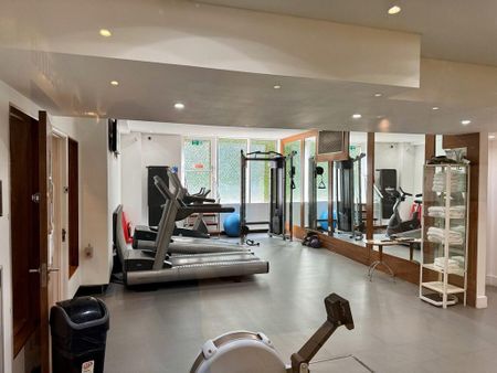 Studio to rent - Photo 5