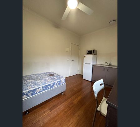 2/108 (R2) Wellington Road, Clayton, Vic 3168 - Photo 3