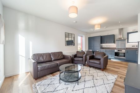 Flat 2/1 Greenholme Street - Photo 2
