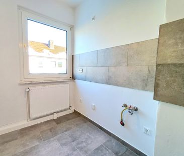 Kernsaniert! 3-Zimmer-Wohnung mit Balkon - Photo 2