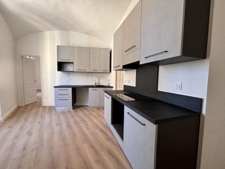 Location appartement à Bastia - Photo 2