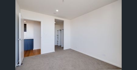 HIGH RISE APARTMENT WTH VIEWS - Photo 3