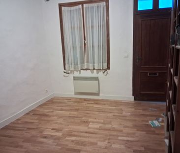 A LOUER // CAROMB Maison de village en R+4 - Photo 1