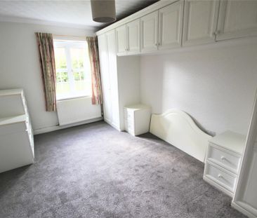 2 bedroom apartment to let - Photo 5