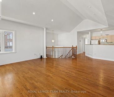 51 CASTLE GLEN CRESCENT - Photo 1