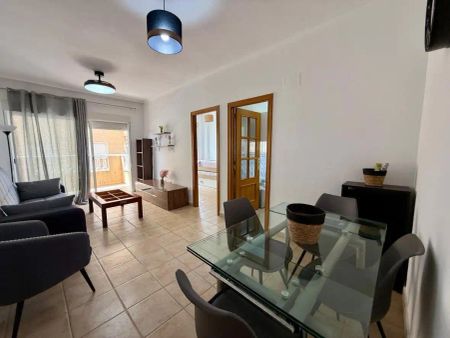 Apartamento de alquiler en Calle del Mar , Calas Santiago Bernabéu - Photo 3