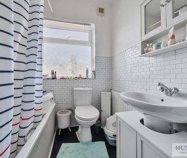 2 bedroom House To Let Total Size: 894 SQ FT - Photo 2