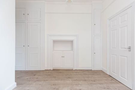 2 Bed Flat, Wymering Mansions, W9 - Photo 4