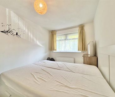 3 bedroom semi-detached house to rent - Photo 6