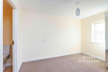 Arklay Close, Uxbridge, UB8 - Photo 4