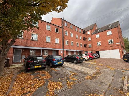 7 bedroom flat to rent - Photo 4