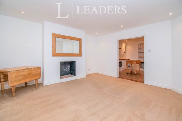 1 bedroom apartment to rent Marine Parade, Lowestoft, Suffolk, NR33 - Photo 1